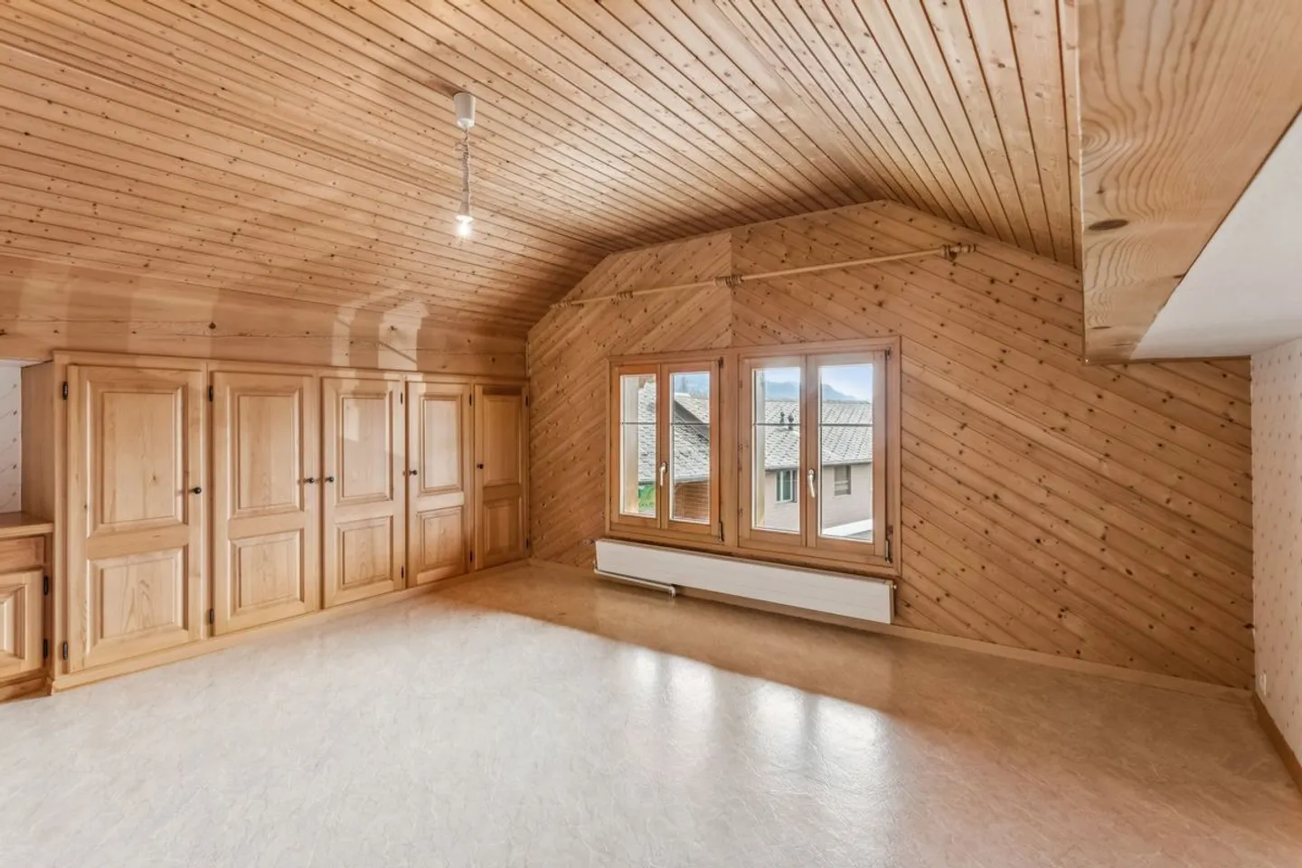 Charming House in Sâles - Photo 6 of 11