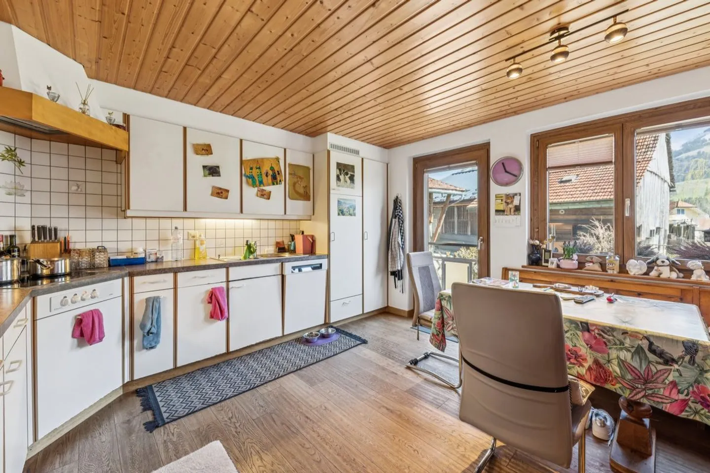 Experience the comfort of a high-performance home in a privileged setting in Enney - Photo 5 of 11