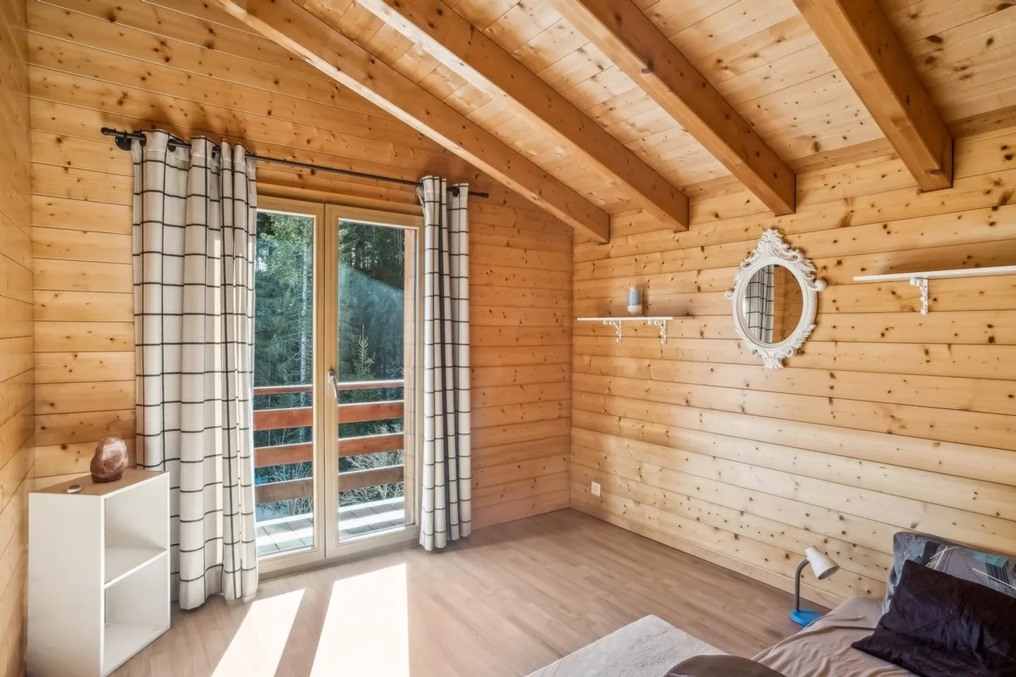 Charming individual chalet on the edge of the forest in Torgon - Photo 6 of 11