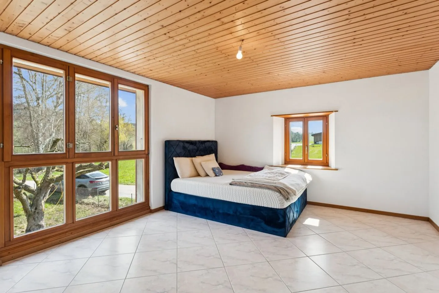 Duplex rénové avec jardin privé - Photo 6 sur 11