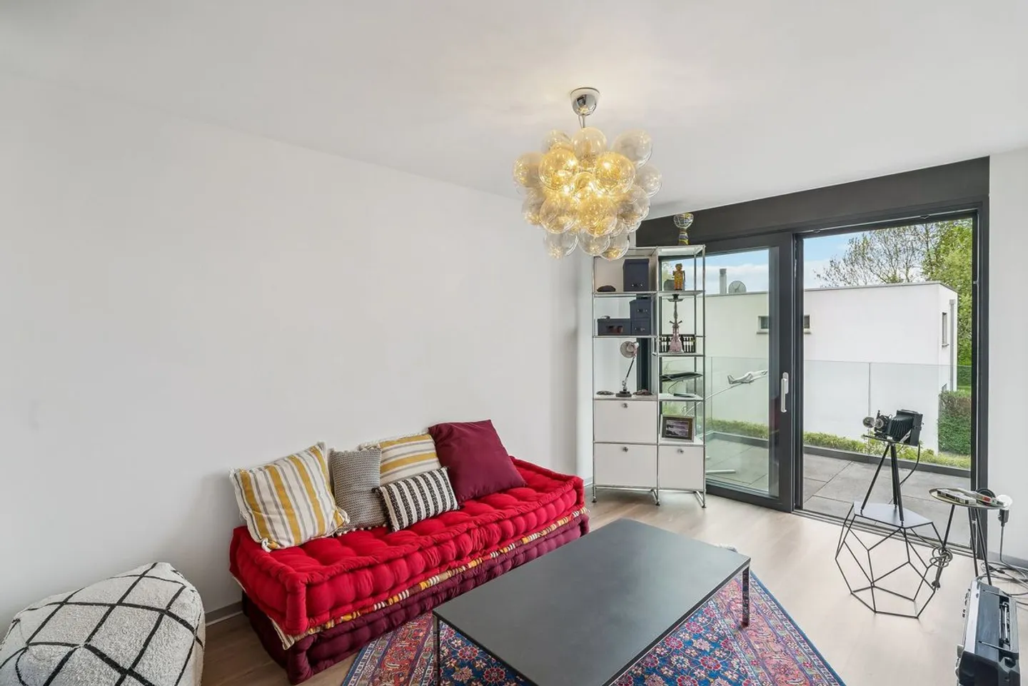 Between Lake and Vines - Exceptional House in the Heart of Vully - Photo 7 of 10