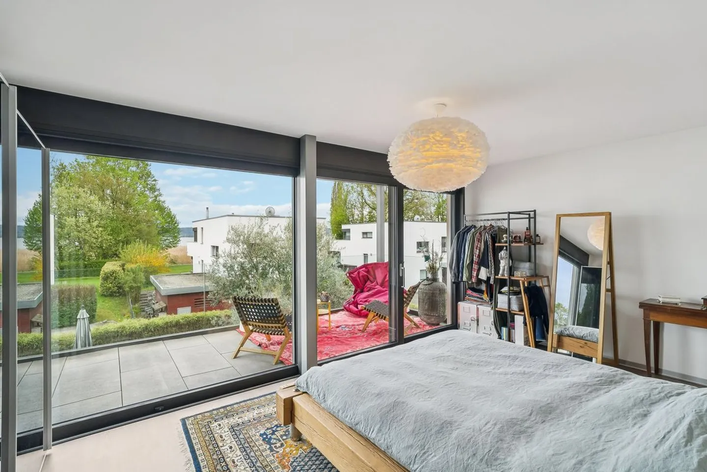 Between Lake and Vines - Exceptional House in the Heart of Vully - Photo 9 of 10