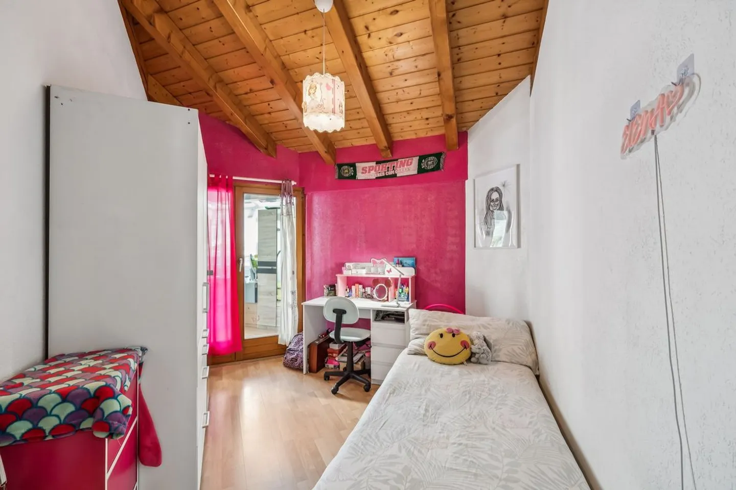 Renovierte Dachgeschosswohnung mit privatem Außenbereich in Chalais - Foto 6 von 11