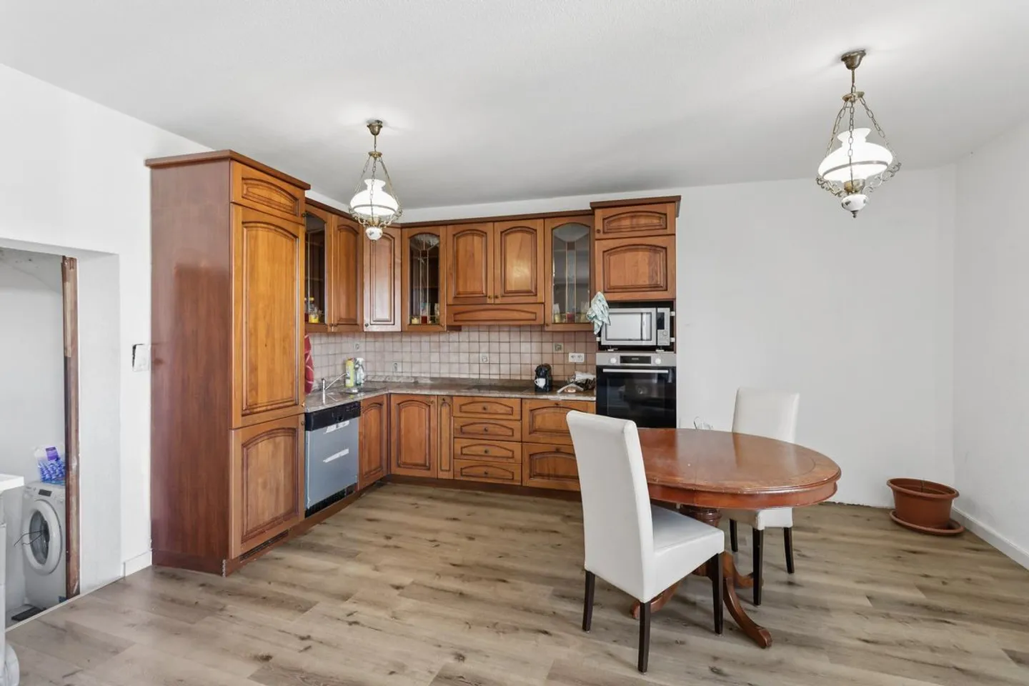 Appartement spacieux avec terrasse - Photo 1 sur 6