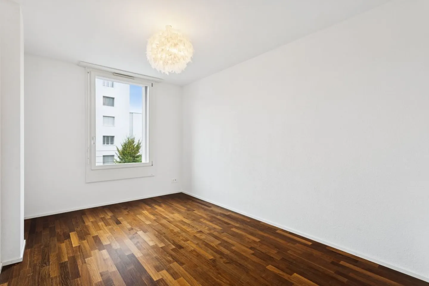 Appartement lumineux de 3,5 pièces avec loggia - Foto 4 von 10