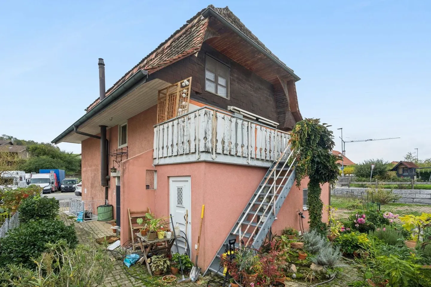 Character house with terrace and balcony in the center of Cugy - Photo 10 of 12