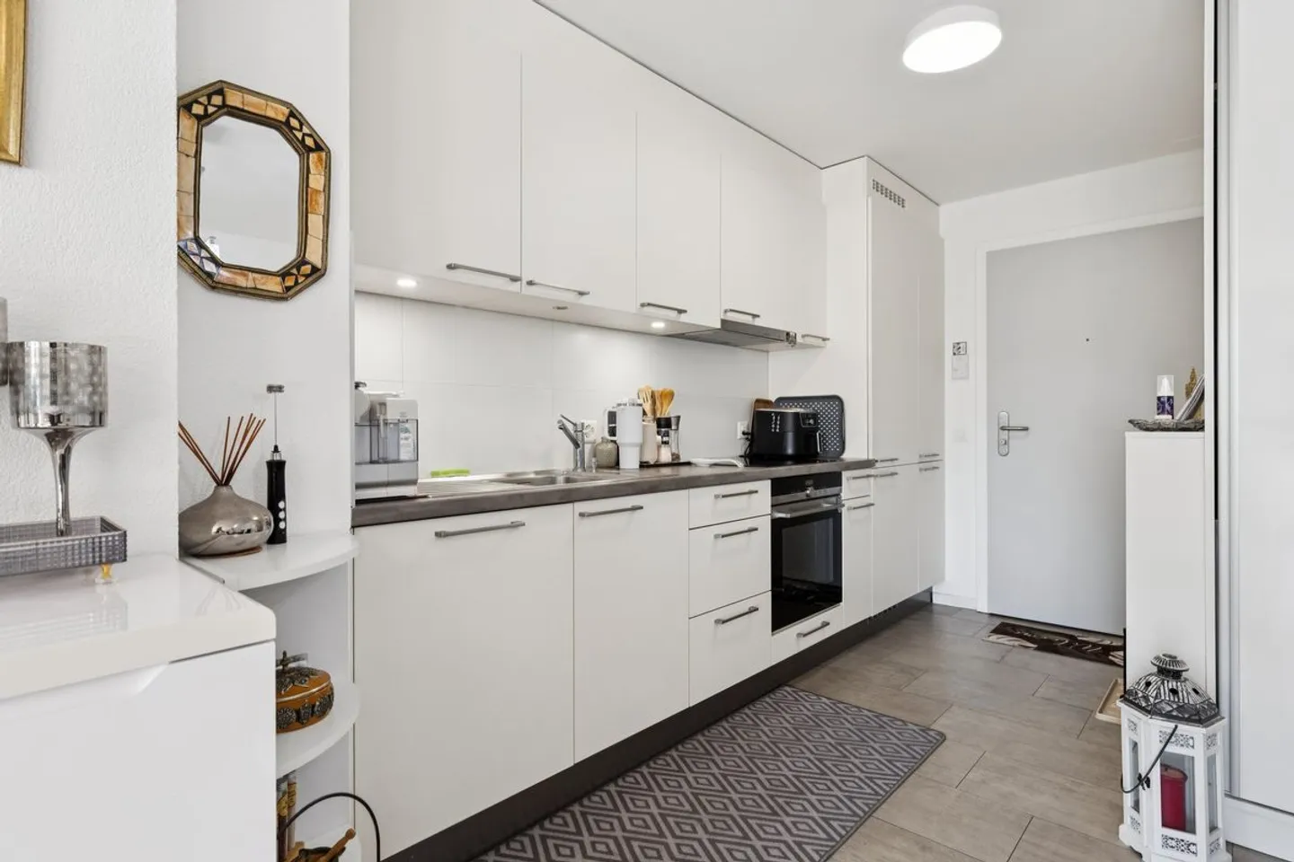 Bright 2.5-room apartment with balcony - Photo 5 of 12