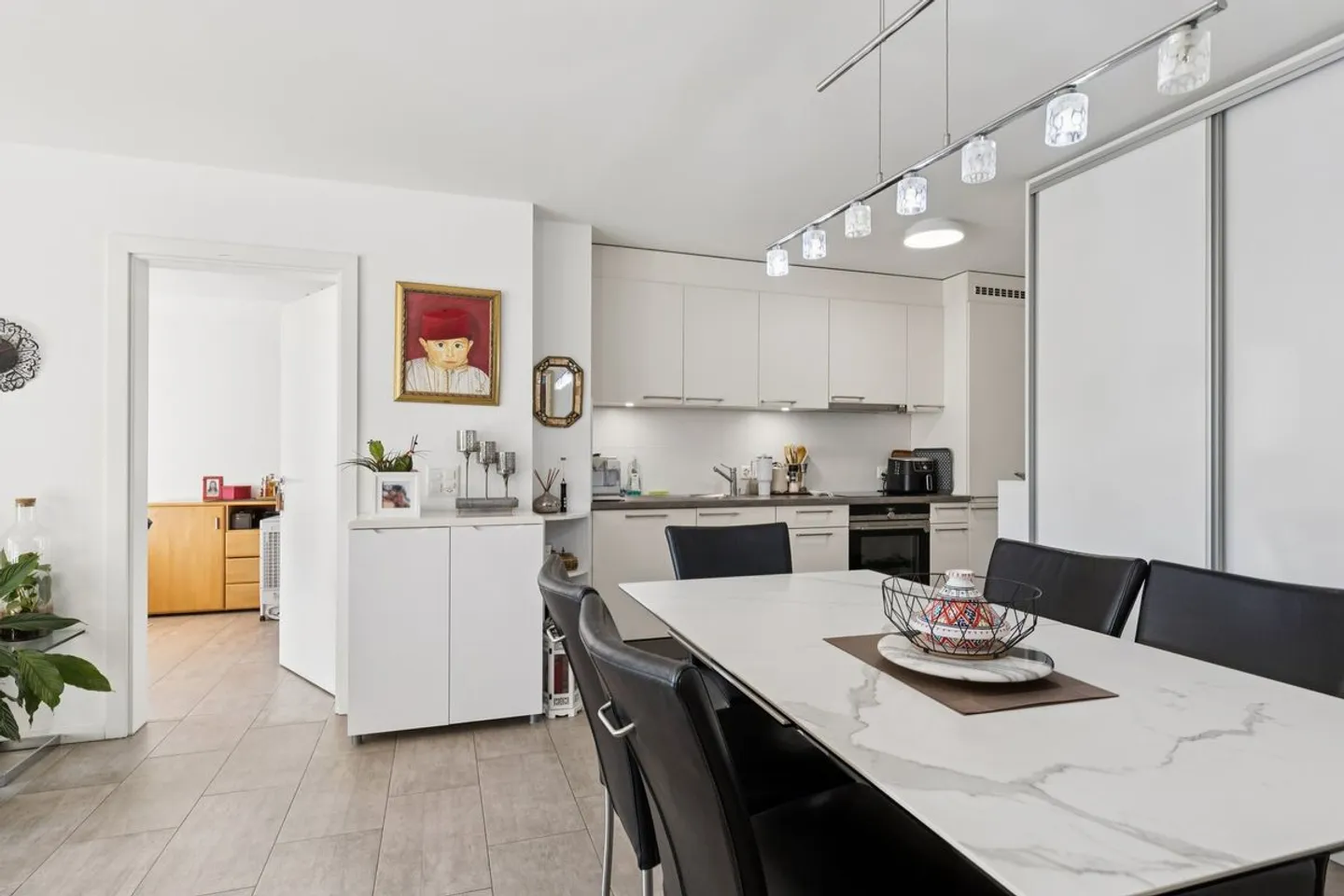 Bright 2.5-room apartment with balcony - Photo 6 of 12