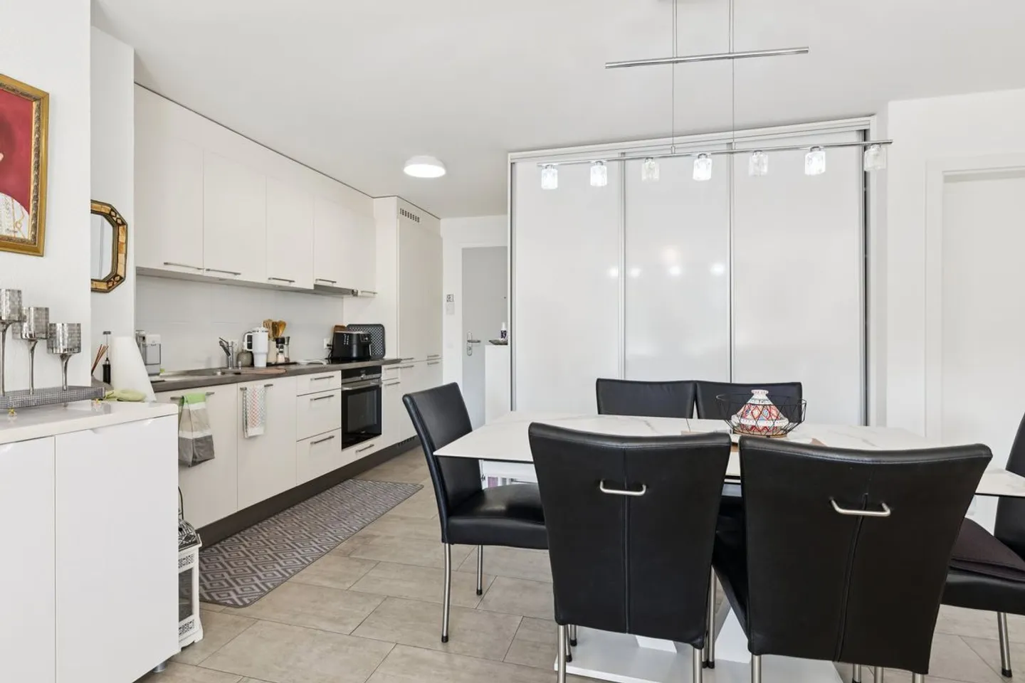Bright 2.5-room apartment with balcony - Photo 7 of 12