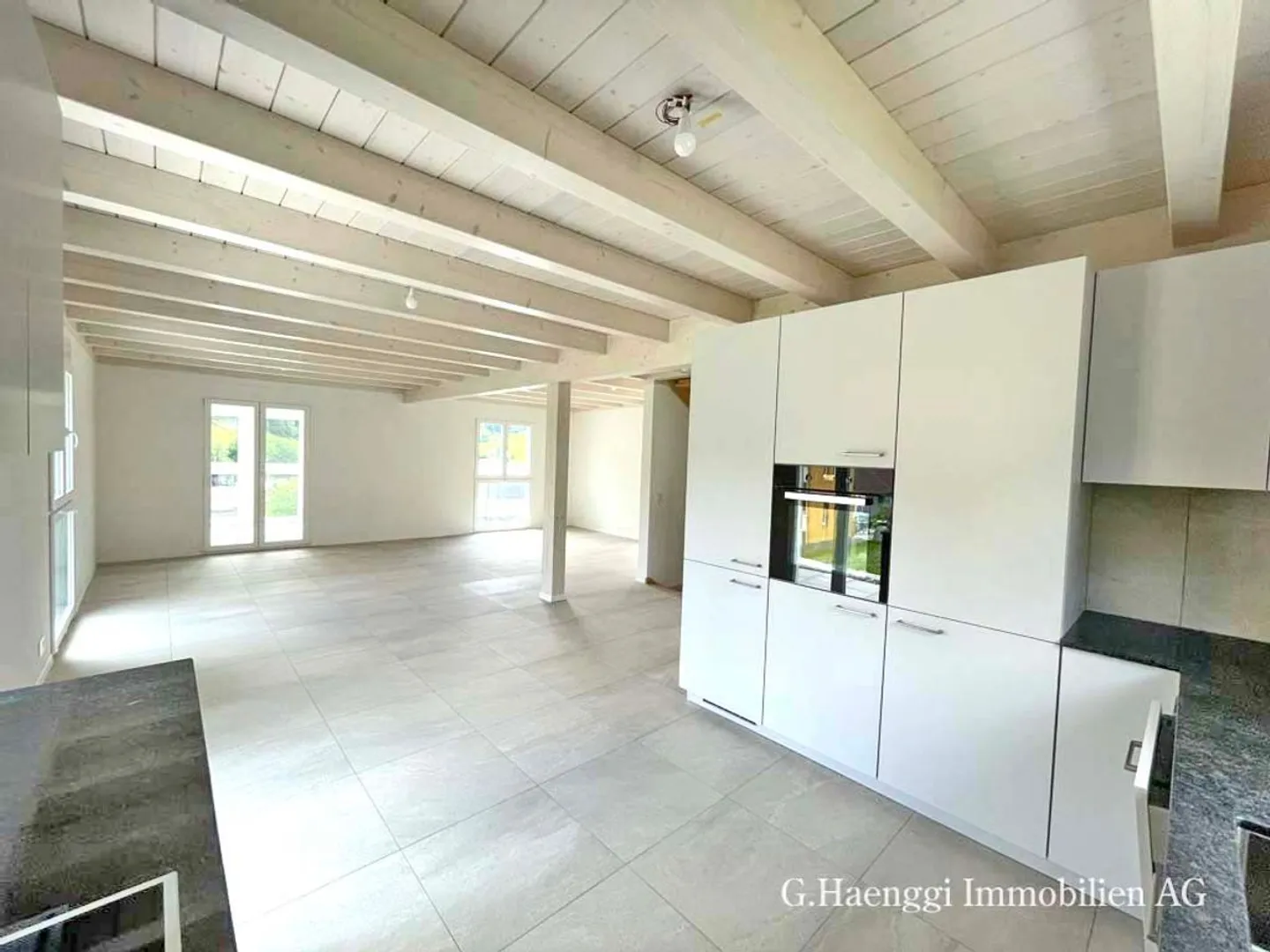 4 neue, grosszügige 5 bis 7.5-Zi-EFH mit weiter Aussicht in Läufelfingen - Foto 9 von 13
