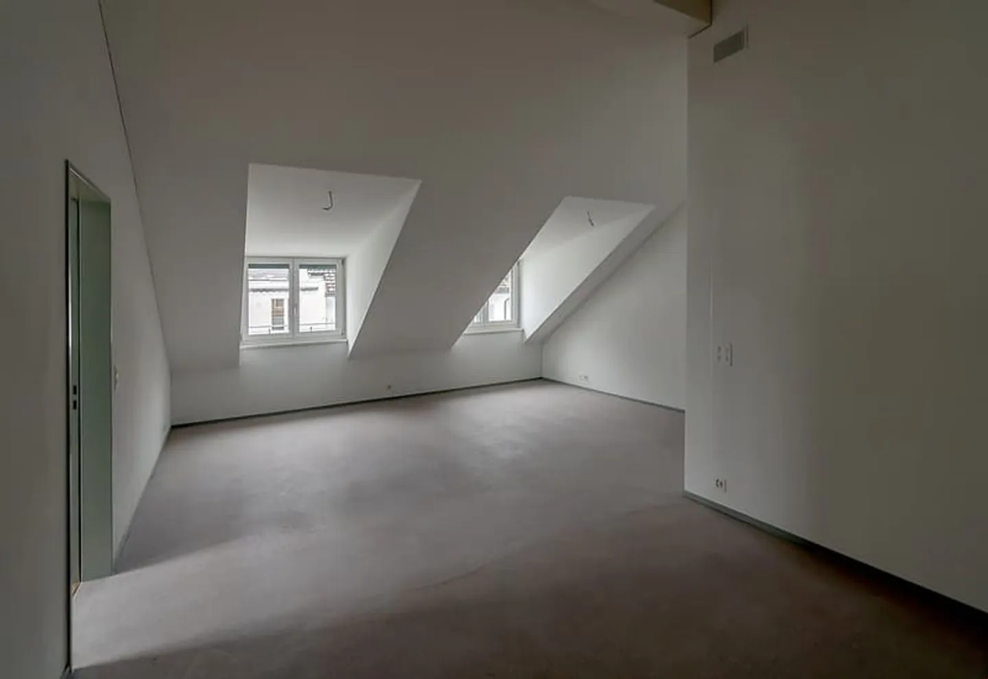 4.5 Room Apartment - Photo 4 of 6