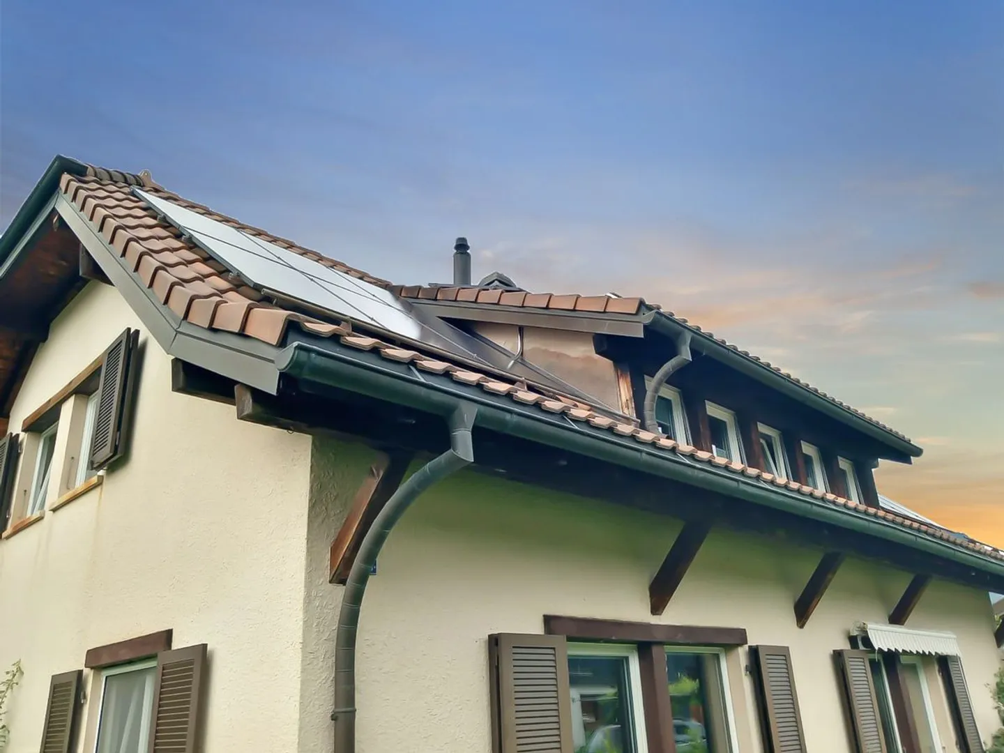 Colpo di fulmine! Sublime villa 6.5 stanze con giardino - Foto 3 di 13