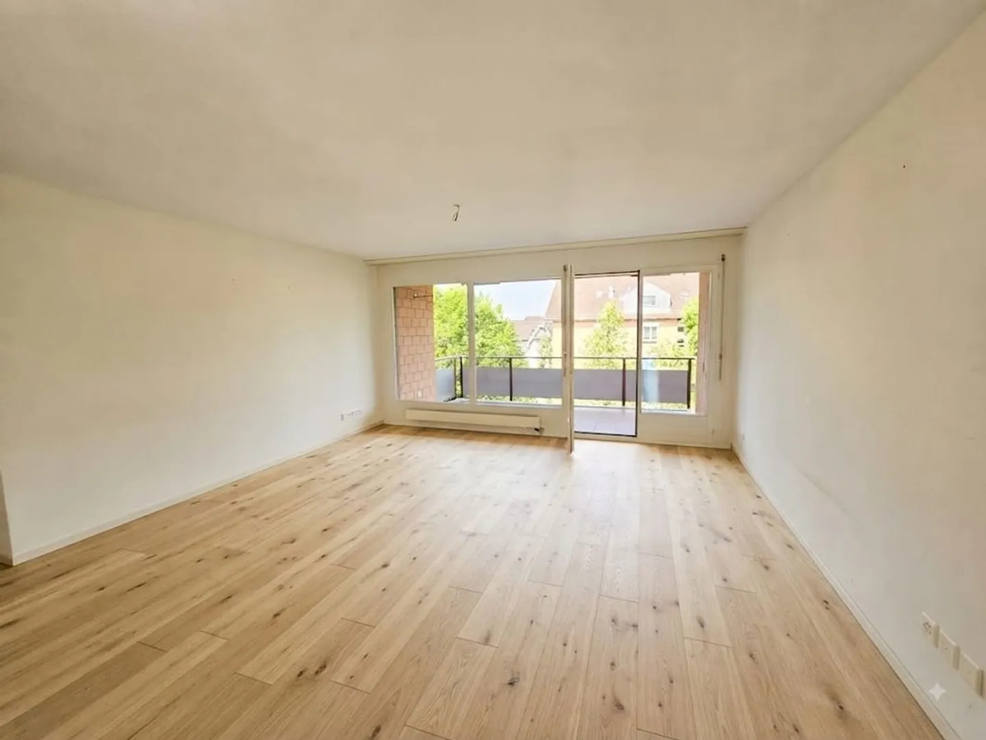 Appartement entièrement rénové avec des équipements de haute qualité - Photo 3 sur 7
