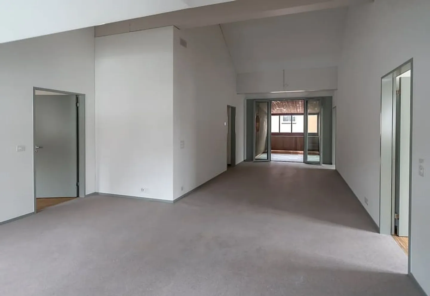 4.5 Room Apartment - Photo 5 of 6