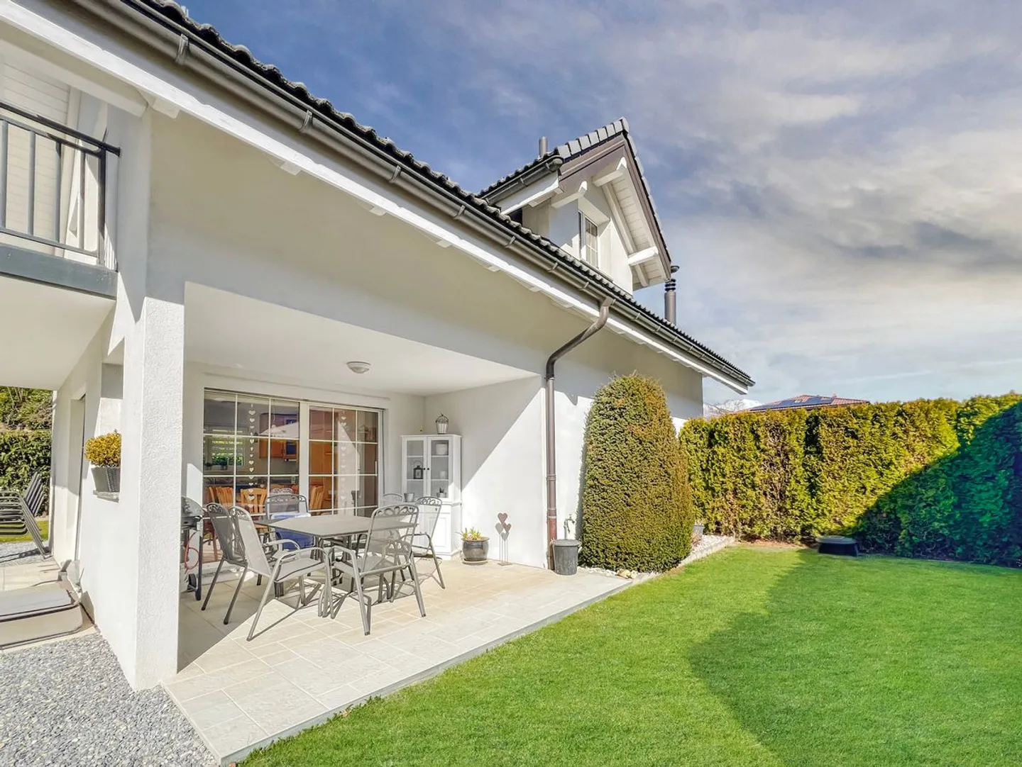 Villa 5.5 rooms - Elegance and privileged setting - Photo 4 of 13