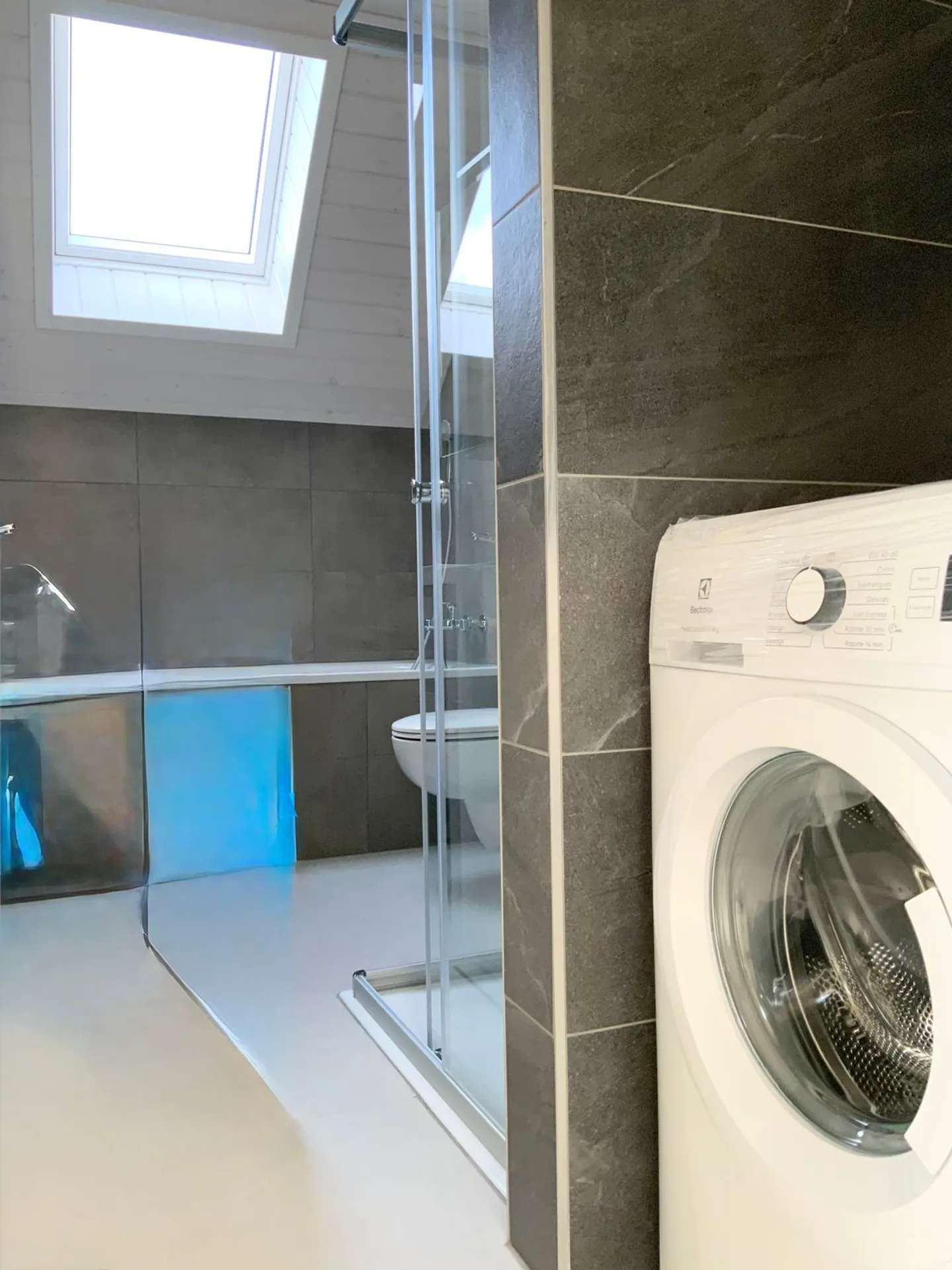 Appartement lumineux 2,5 pièces - Photo 7 sur 7