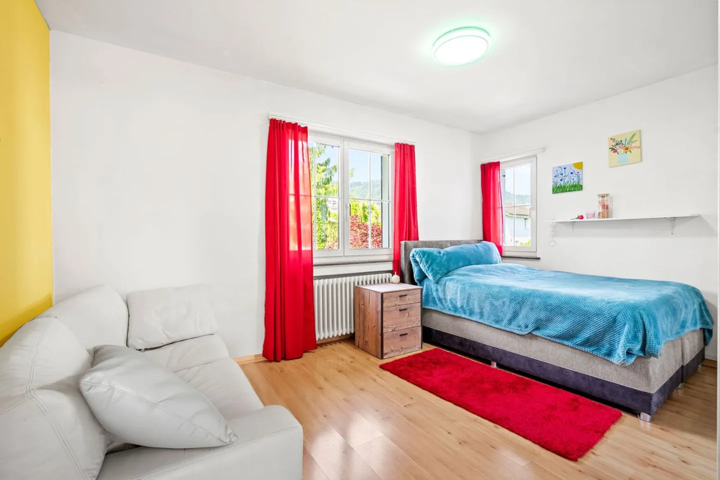 Reserviert! Freistehendes Einfamilienhaus mit traumhaftem Garten - Foto 12 von 13
