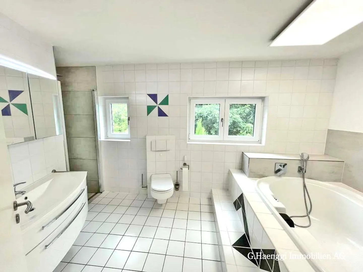 APPARTEMENT MAISONETTE DE HAUTE QUALITÉ 4 1/2 CHAMBRES AVEC BELLE VUE - Photo 10 sur 13
