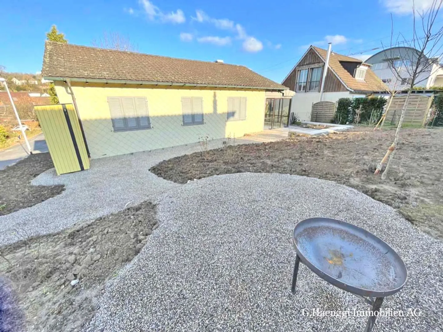 EFH an ruhiger Lage mit grossem Garten ohne Gartenarbeit - Foto 2 von 13