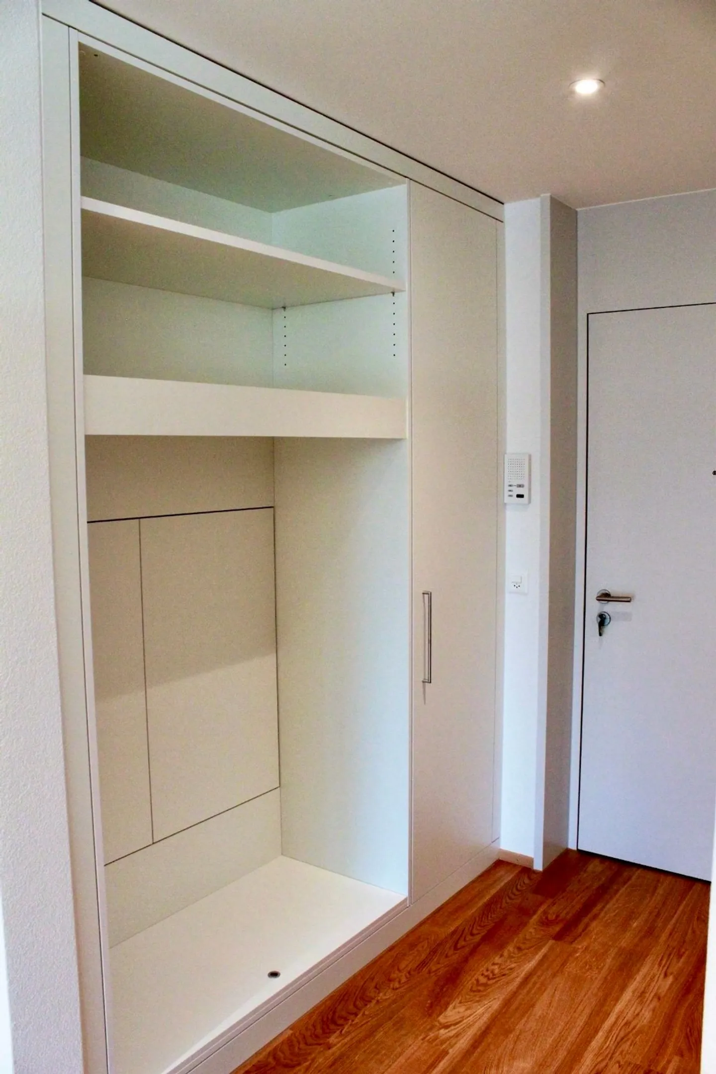 Living with Style - Quiet, Central and Close to Everything - Photo 6 of 10
