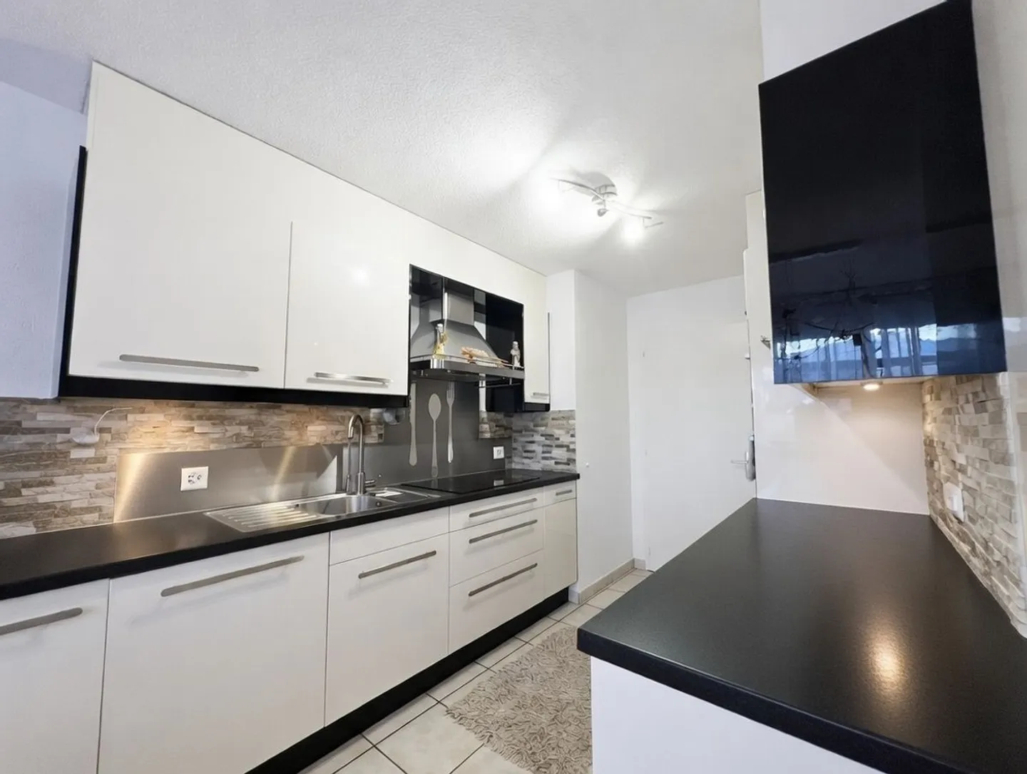 Sublime Grand 5,5 Zimmer - Erdgeschoss - Foto 2 von 13