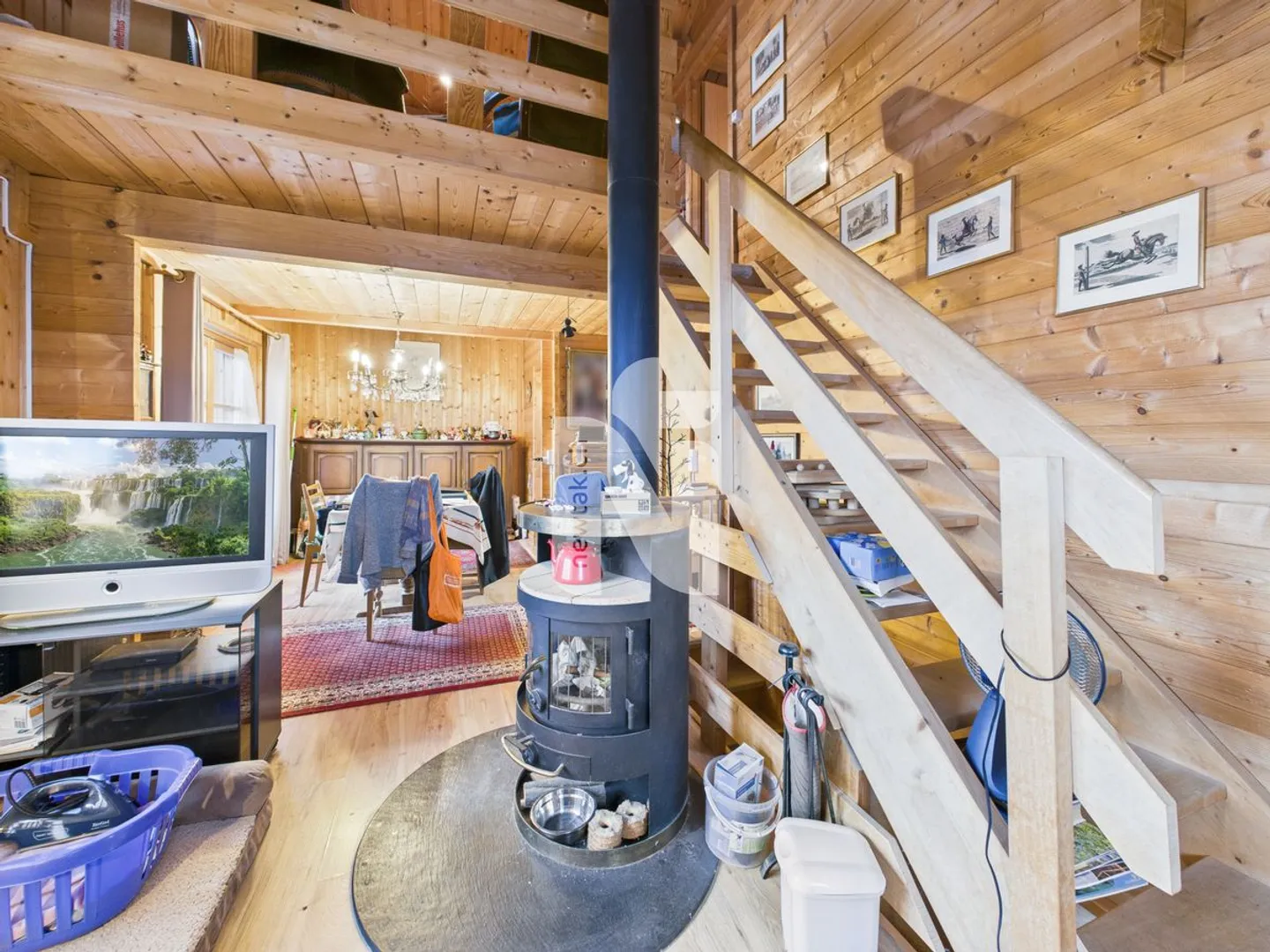 Incantevole casa unifamiliare indipendente in posizione tranquilla con giardino idilliaco - Foto 8 di 11