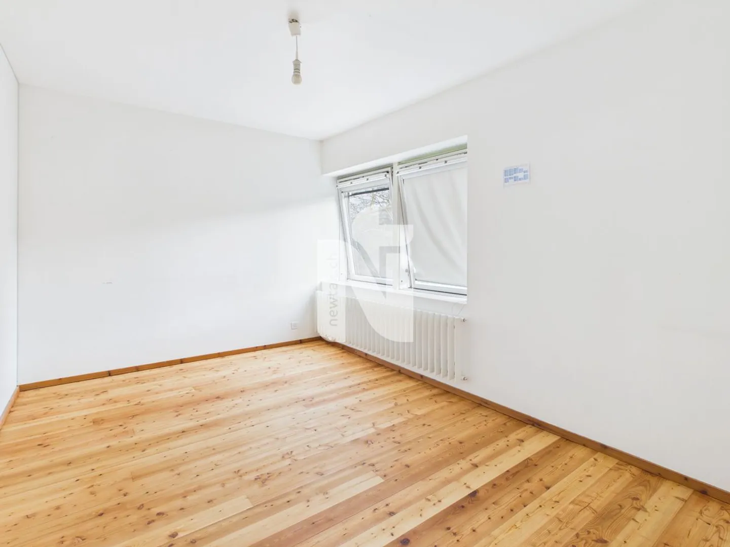 Tranquillo, adatto alle famiglie, moderno con giardino e design unico - Foto 13 di 13