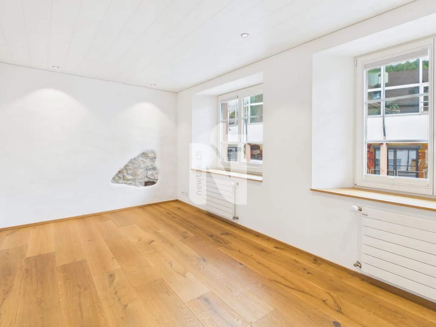 Appartamento 2.5 camere ristrutturato con charme rustico e balcone in posizione centrale a Liestal - Foto 7 di 13