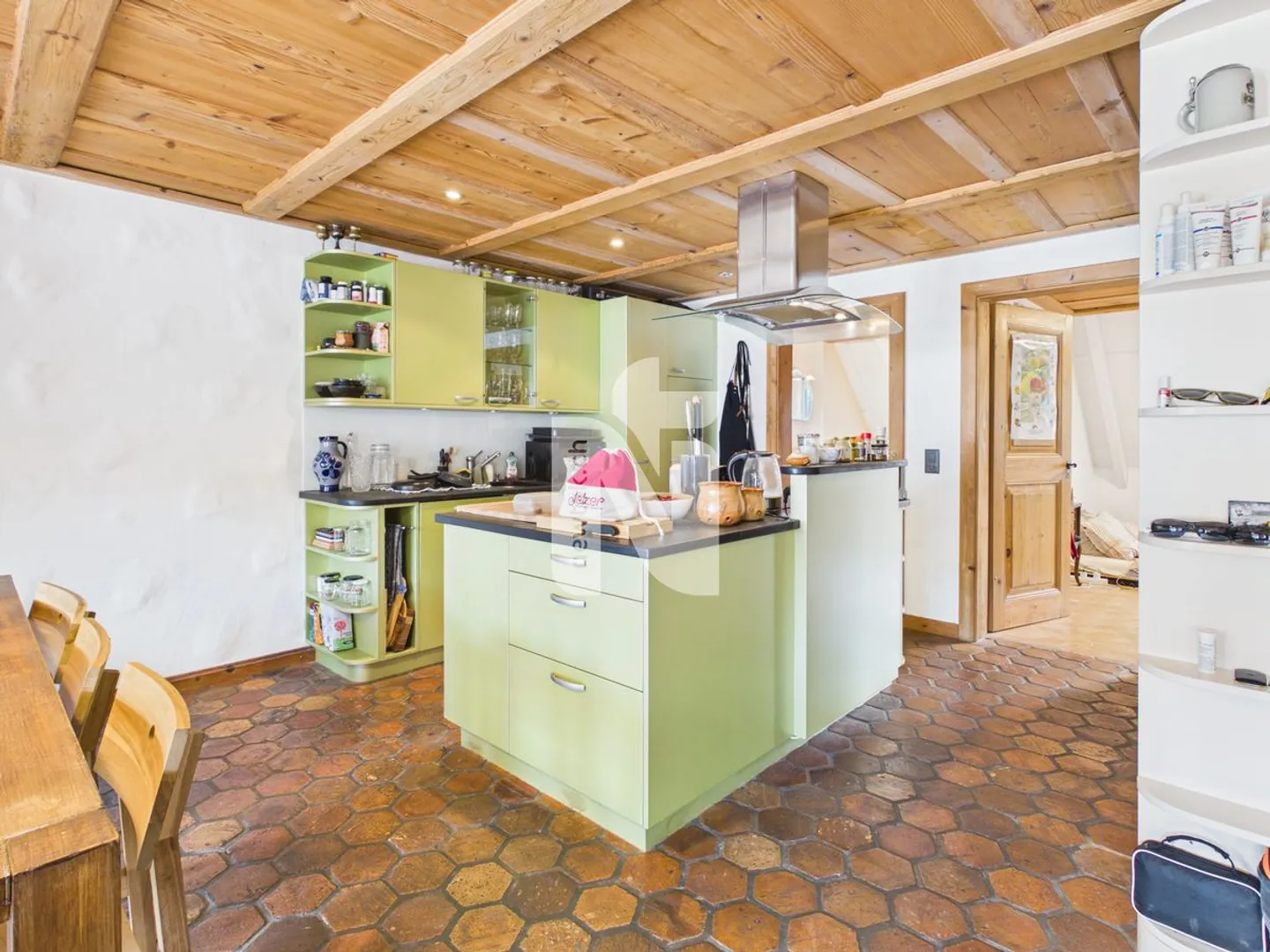 Maisonette-Wohnung, rustikal mit viel Charme, mitten in Laufen - Foto 4 di 13