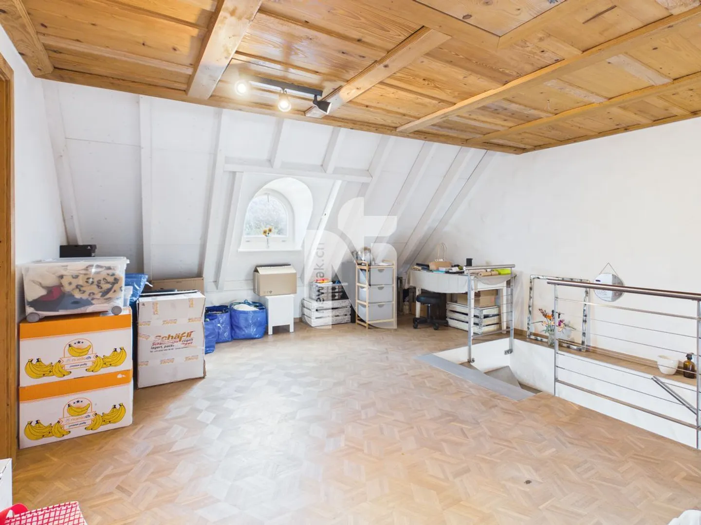 Maisonette-Wohnung, rustikal mit viel Charme, mitten in Laufen - Foto 9 di 13