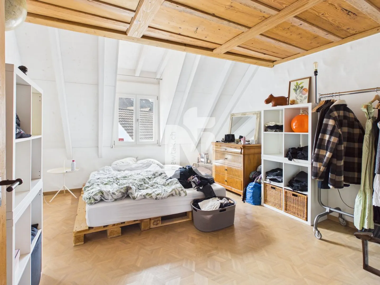 Maisonette-Wohnung, rustikal mit viel Charme, mitten in Laufen - Foto 12 di 13