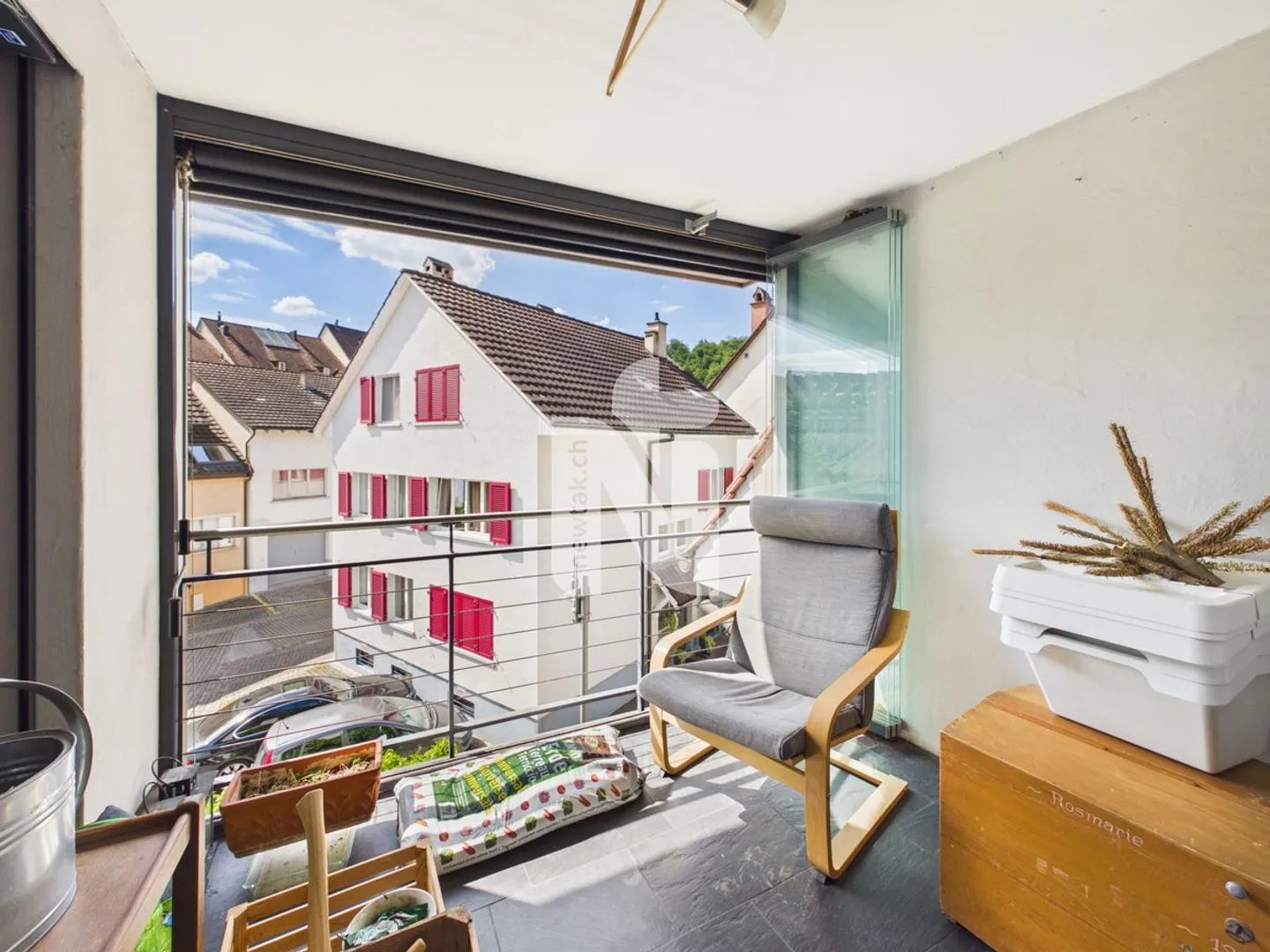 Maisonette-Wohnung, rustikal mit viel Charme, mitten in Laufen - Foto 1 di 13