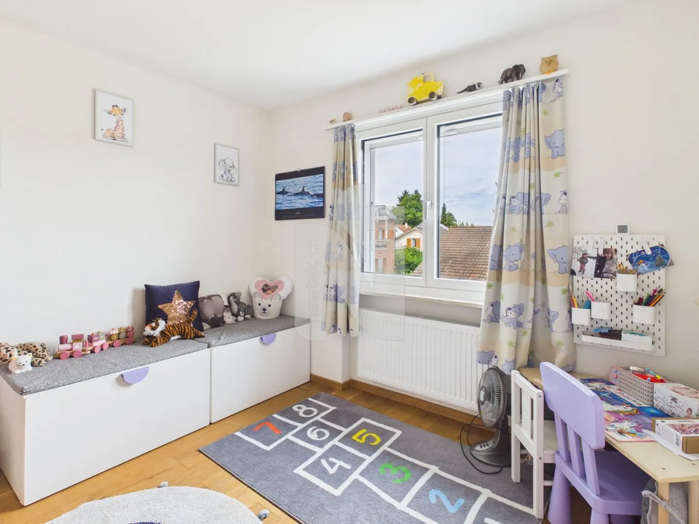Familienfreundliches modernes Haus - Foto 12 von 13