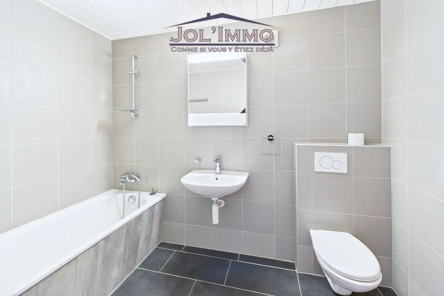 Kleines renoviertes Gebäude - 3 Wohnungen in Vendlincourt - Foto 4 von 13