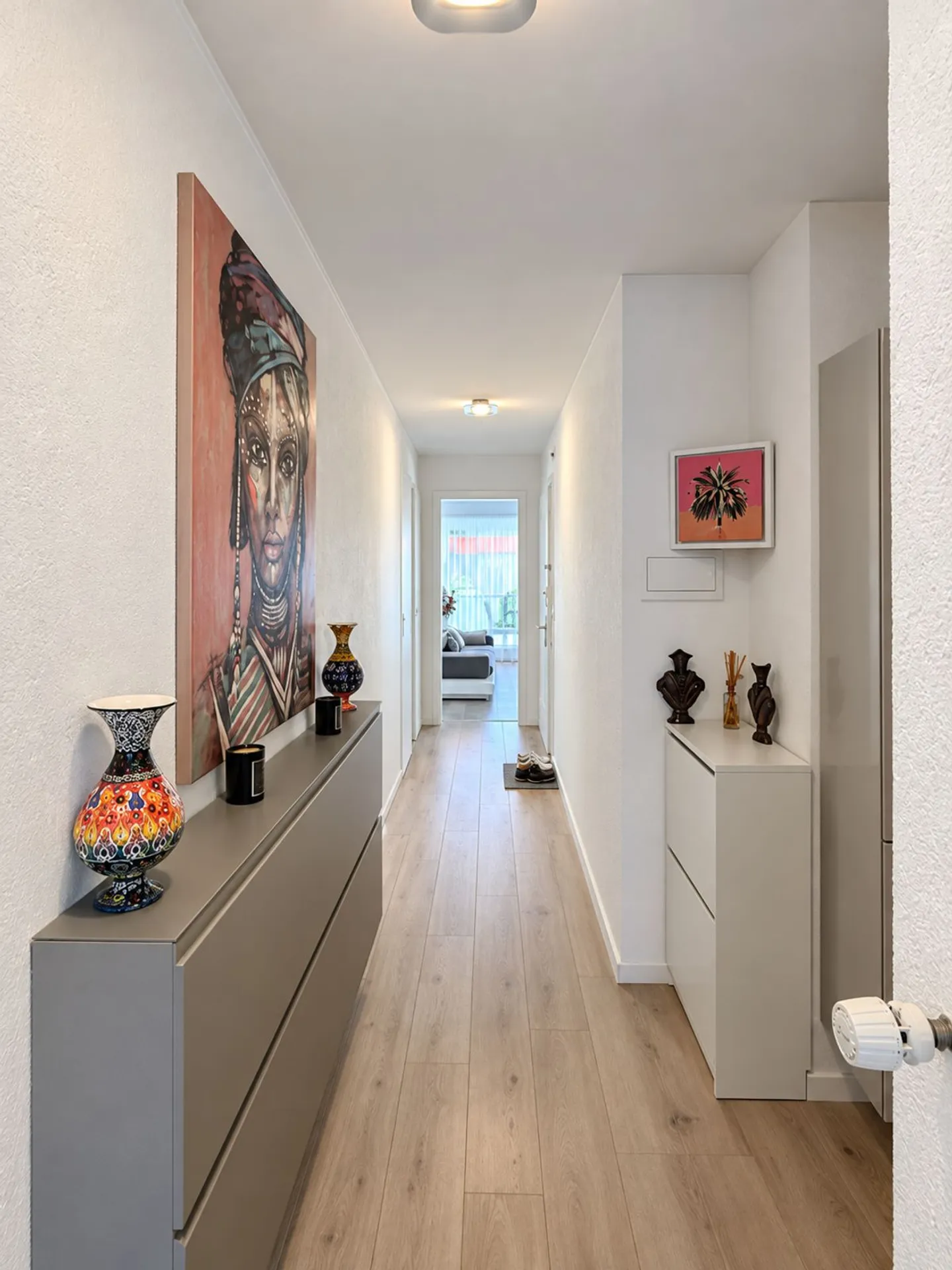 Appartement rénové avec terrasse - Photo 1 sur 4