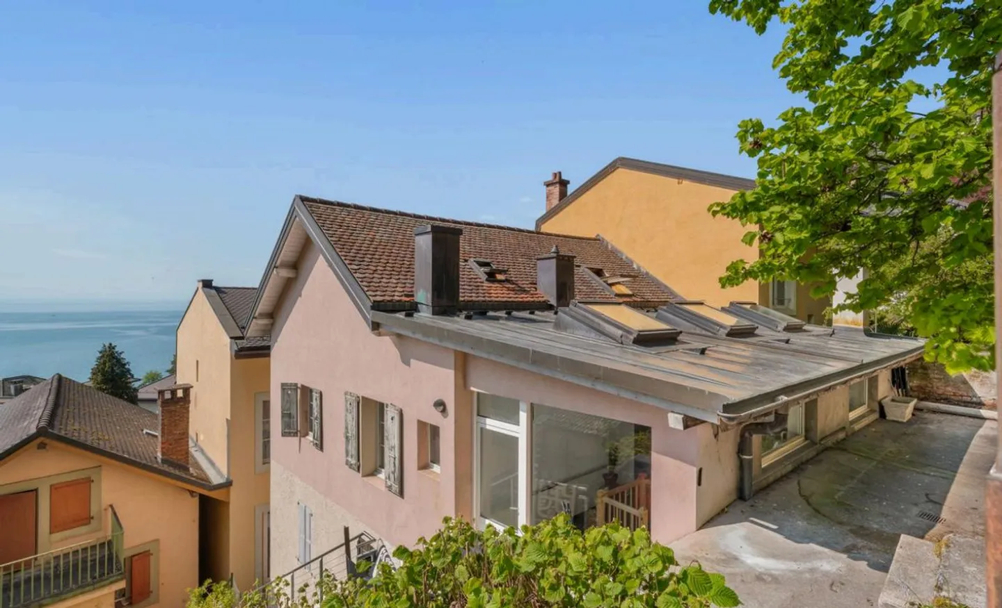 Haus mit unabhängiger Wohnung - Bevorzugte Lage in Veytaux - Foto 2 von 13