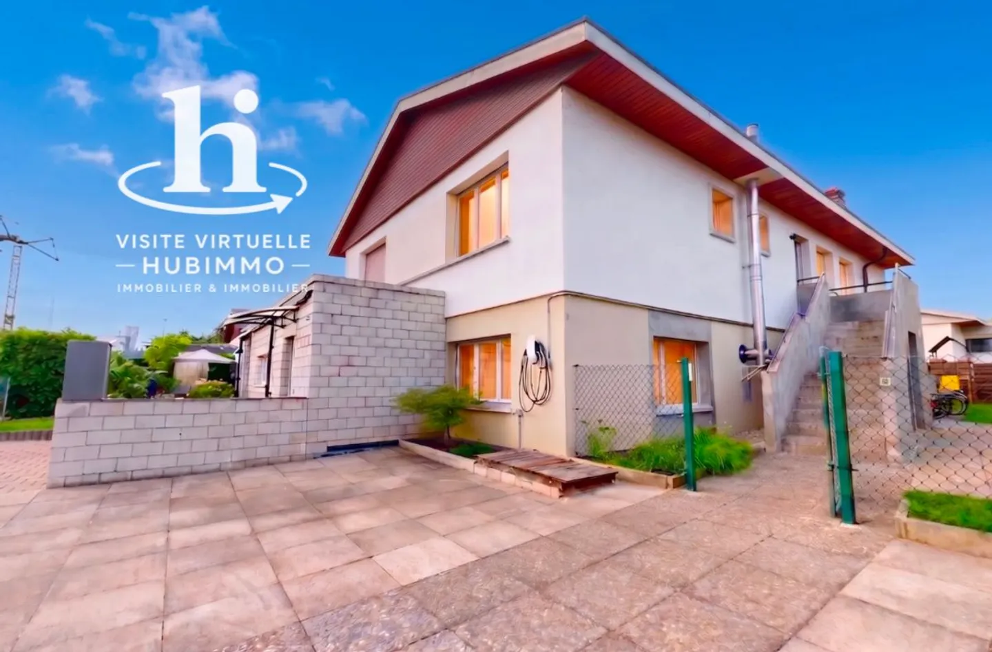 Maison individuelle avec deux appartements et espaces extérieurs !  - Photo 1 sur 13