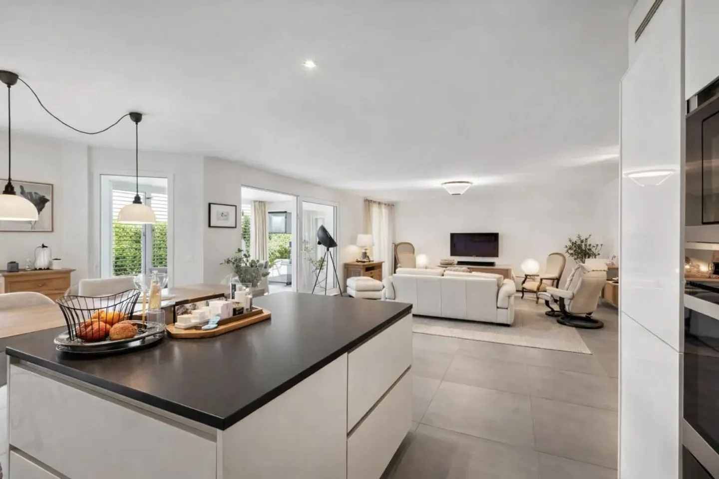 Luxuswohnung mit Garten - Foto 2 von 5