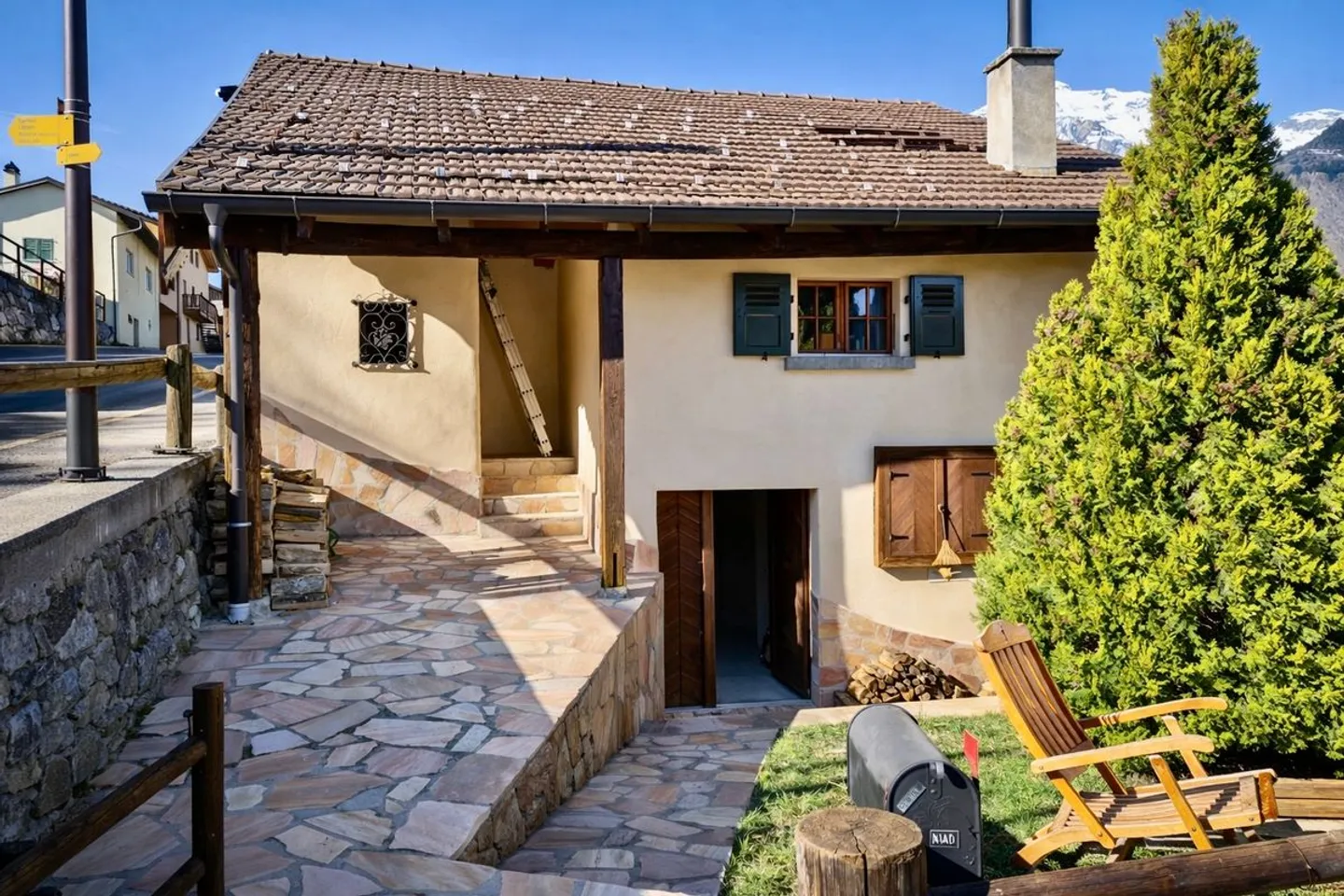 CHARM, COCOONING AND EXCEPTIONAL VIEW - Photo 10 of 12