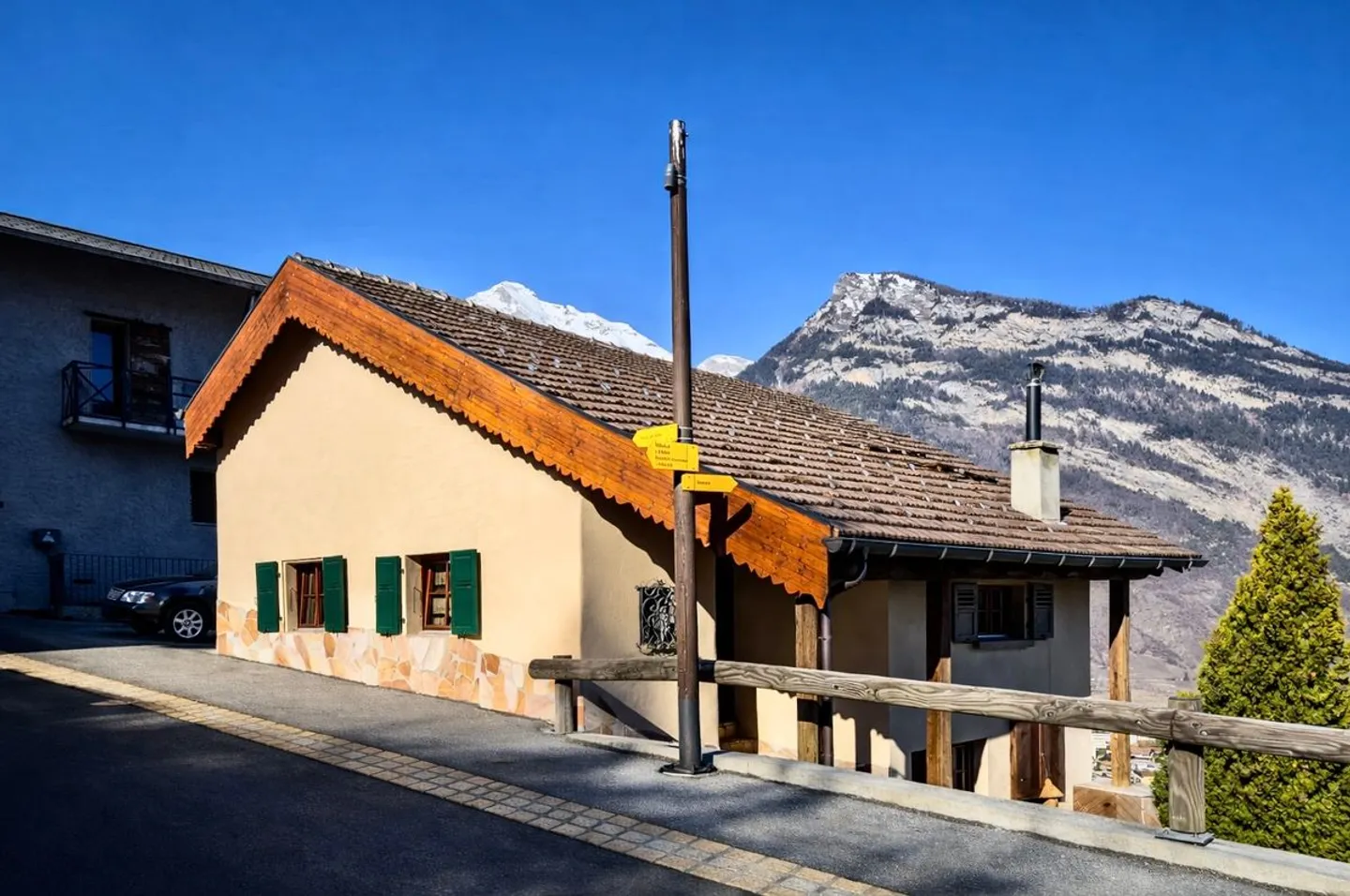 CHARM, COCOONING AND EXCEPTIONAL VIEW - Photo 11 of 12