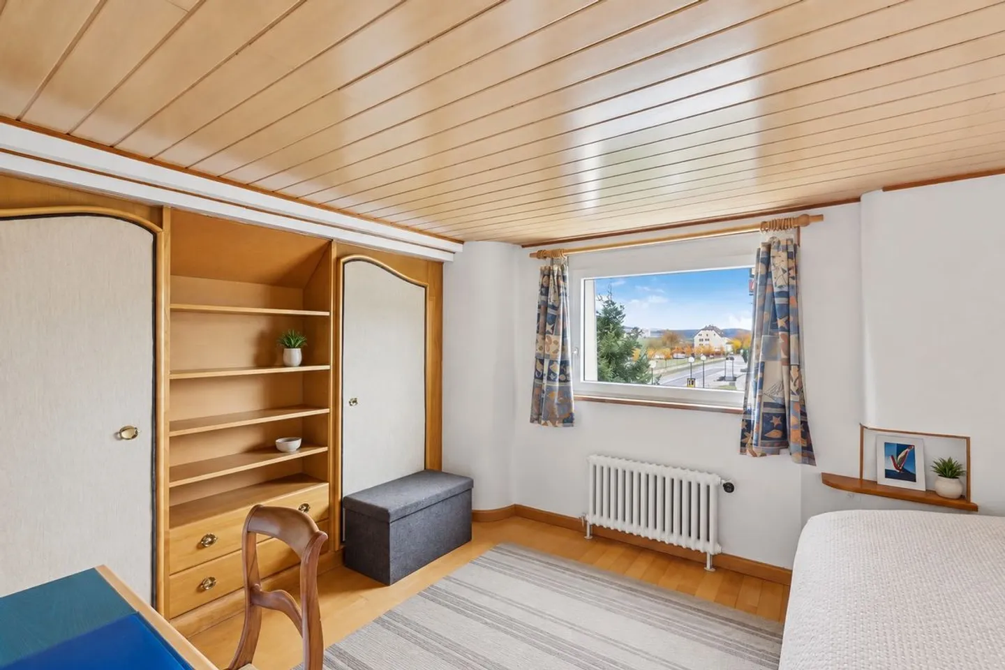 Ein charaktervolles Haus mit großzügigen Volumen, bereit, eine neue Geschichte zu schreiben - Foto 8 von 12