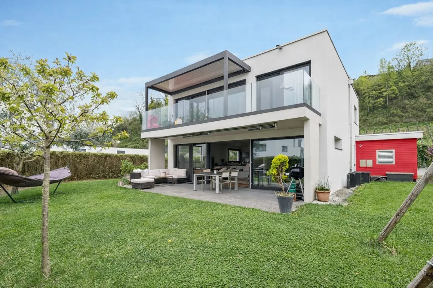 Between Lake and Vines - Exceptional House in the Heart of Vully - Photo 1 of 10