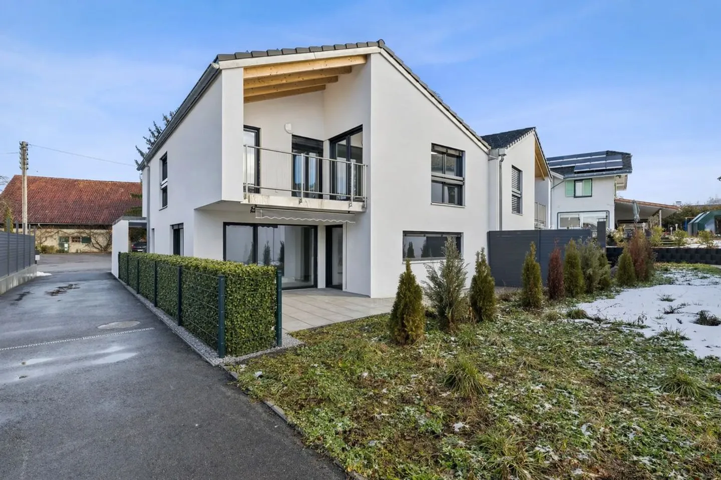 Casa Minergie moderna con giardino, vicino a tutti i servizi a Bossonnens - Foto 1 di 12