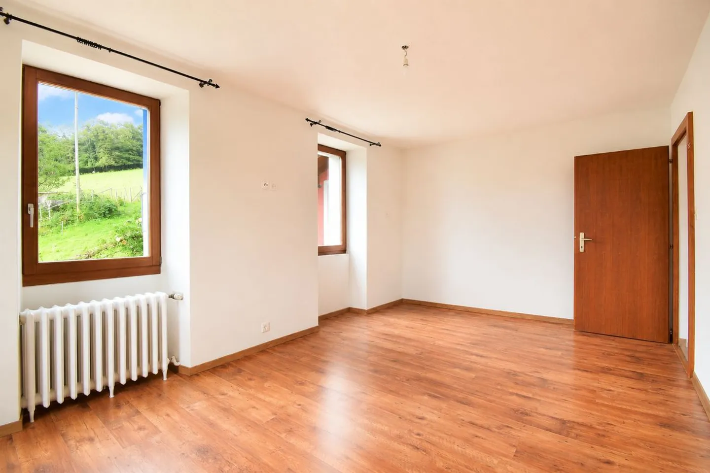 Charmant Appartement Rénové - Photo 4 sur 8