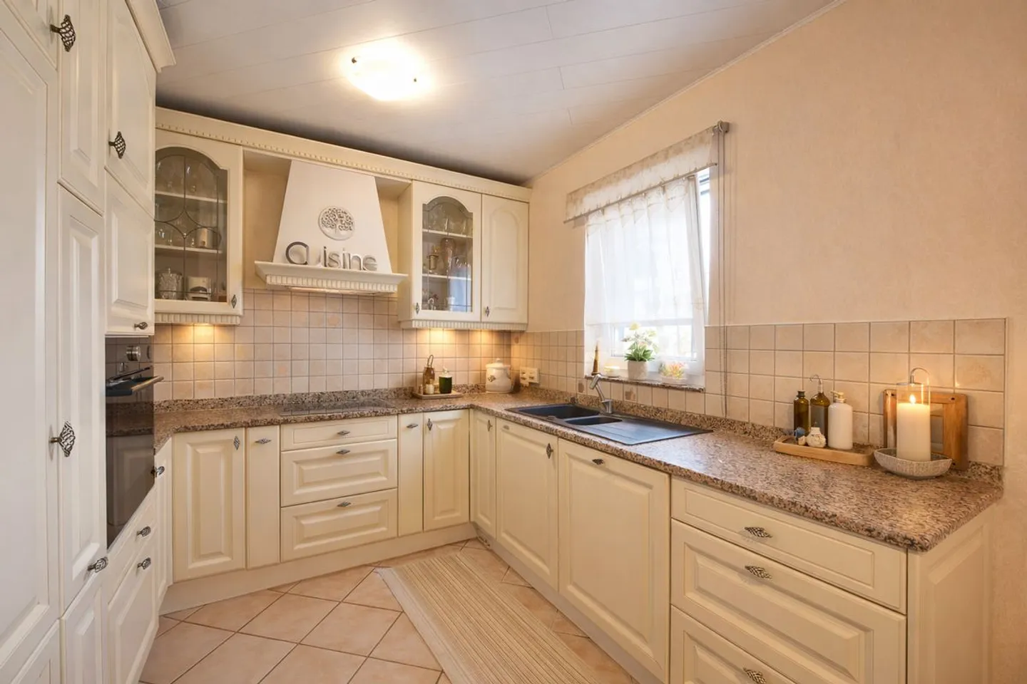 Casa familiare con possibilità di studio indipendente - Foto 5 di 12