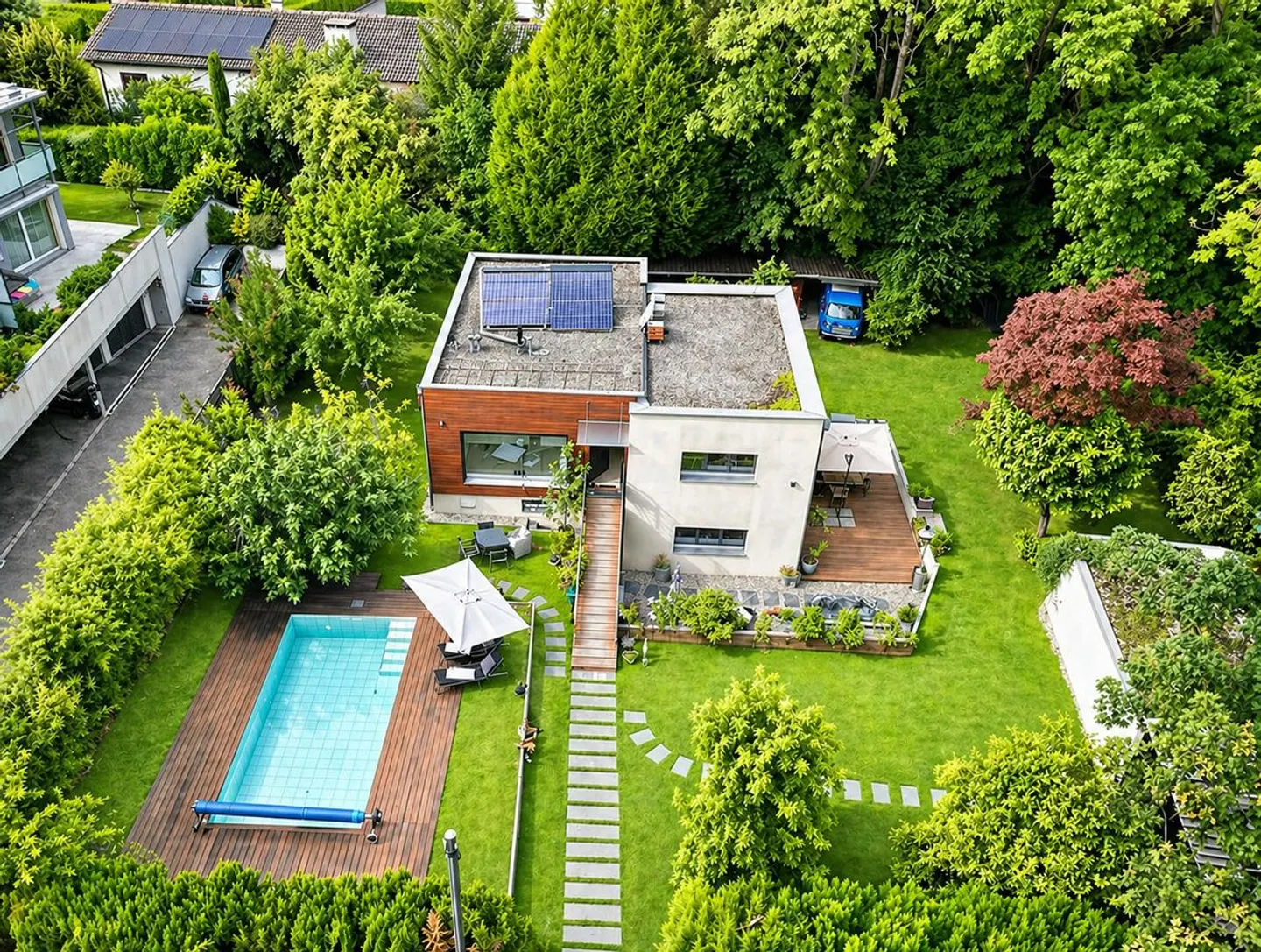 Bella Villa Contemporanea in una zona tranquilla - Foto 2 di 13