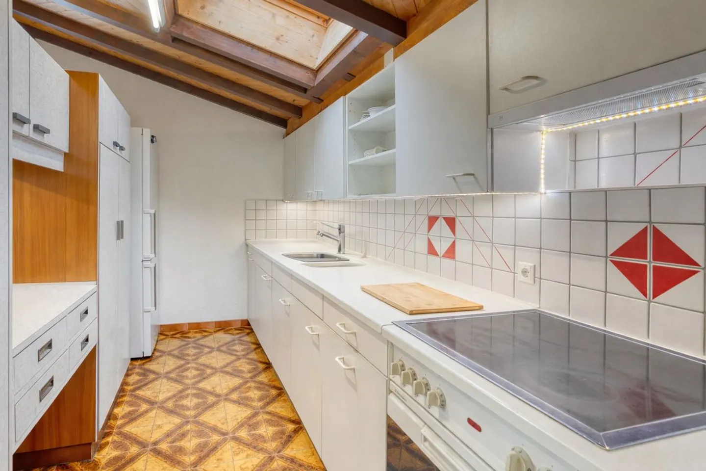 GRAND CHALET WITH 2 APARTMENTS AND BUILDABLE LAND - Photo 6 of 11