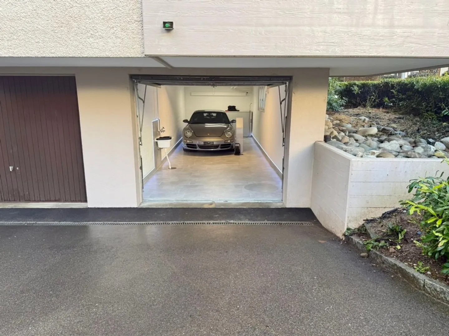 Double Garage / Hobby Room for Rent - Photo 1 of 6