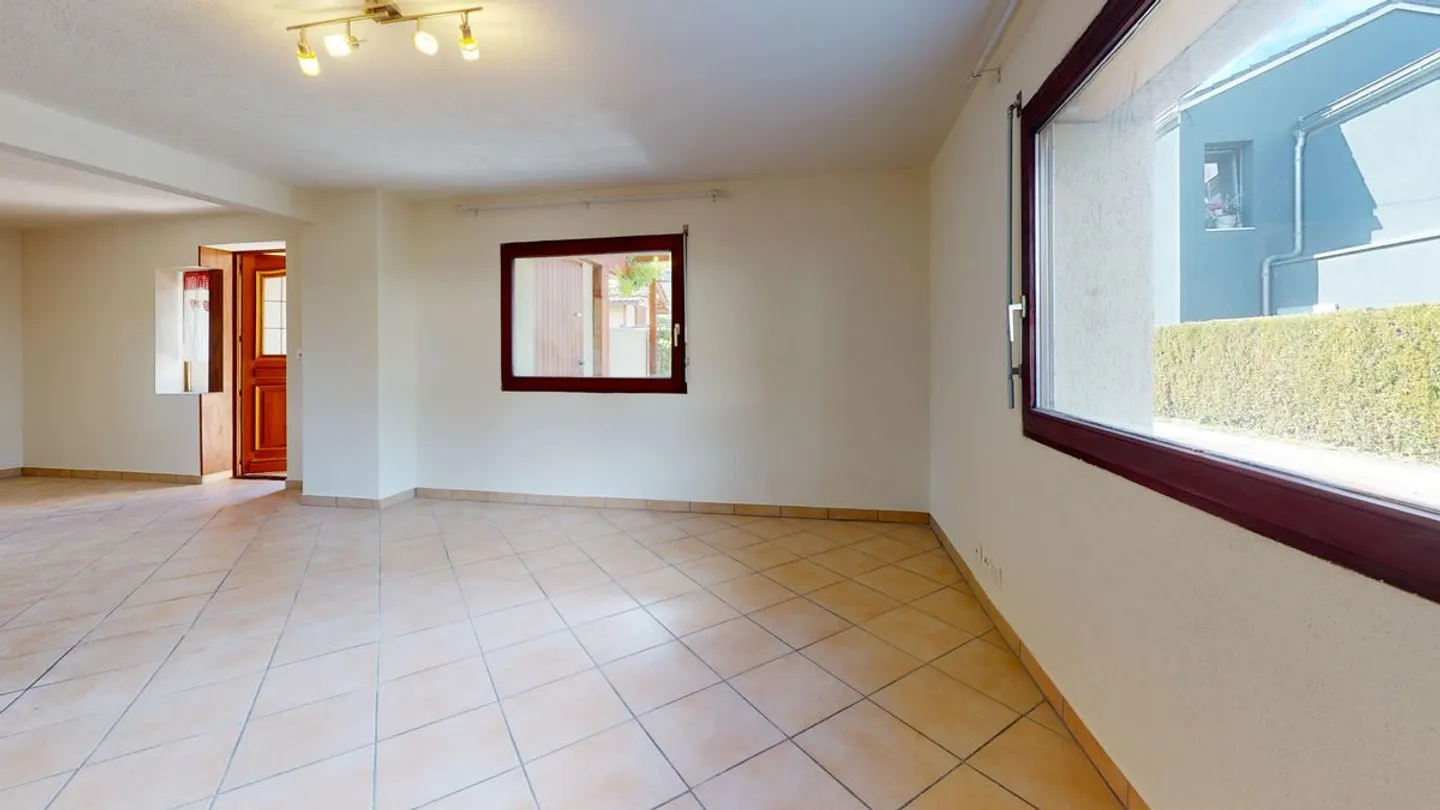 Spazioso appartamento 3.5 con terrazza - Foto 6 di 9