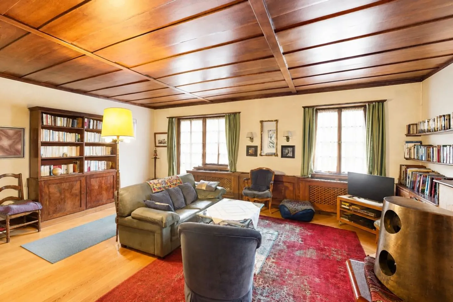 Character apartment of 165 m² - Photo 1 of 9
